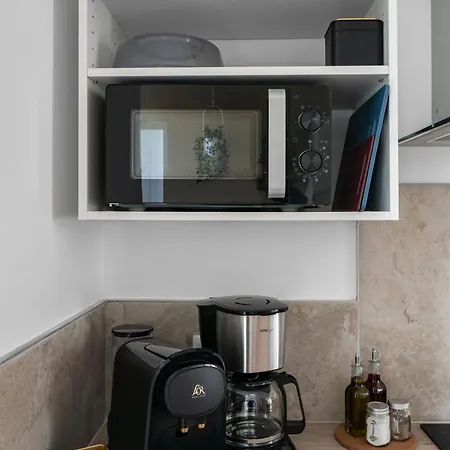 Poe-tehani - Design - Centre