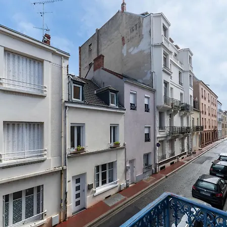 Poe-tehani - Design - Centre Apartment *