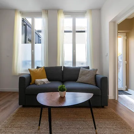 Poe-tehani - Design - Centre