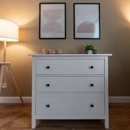 Poe-tehani - Design - Centre *