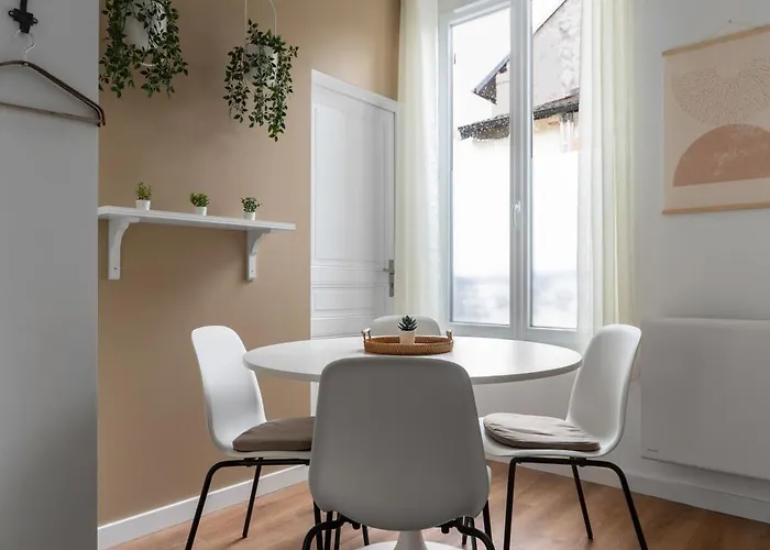 Poe-tehani - Design - Centre *