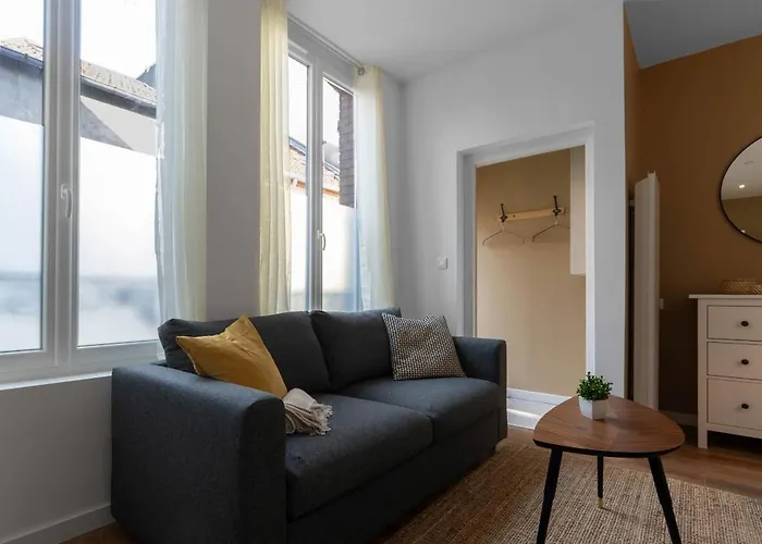 Poe-tehani - Design - Centre *