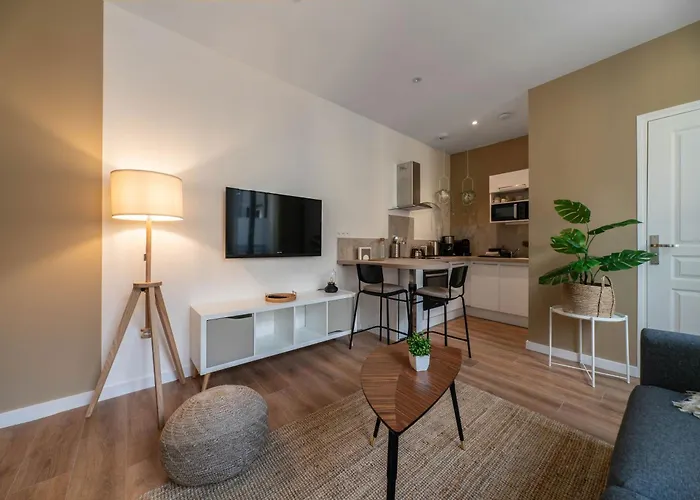 Apartment Poe-tehani - Design - Centre *