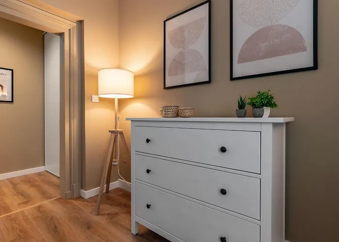 Poe-tehani - Design - Centre Apartment