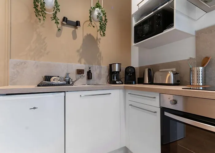 Poe-tehani - Design - Centre Apartment